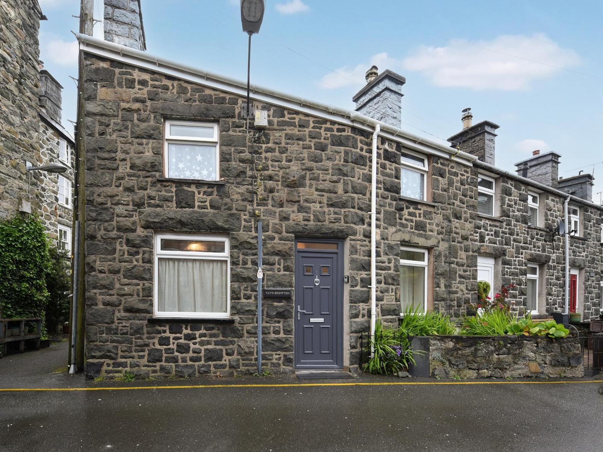 Llys Dedwydd Villa ดอลเกซเซย์ ภายนอก รูปภาพ
