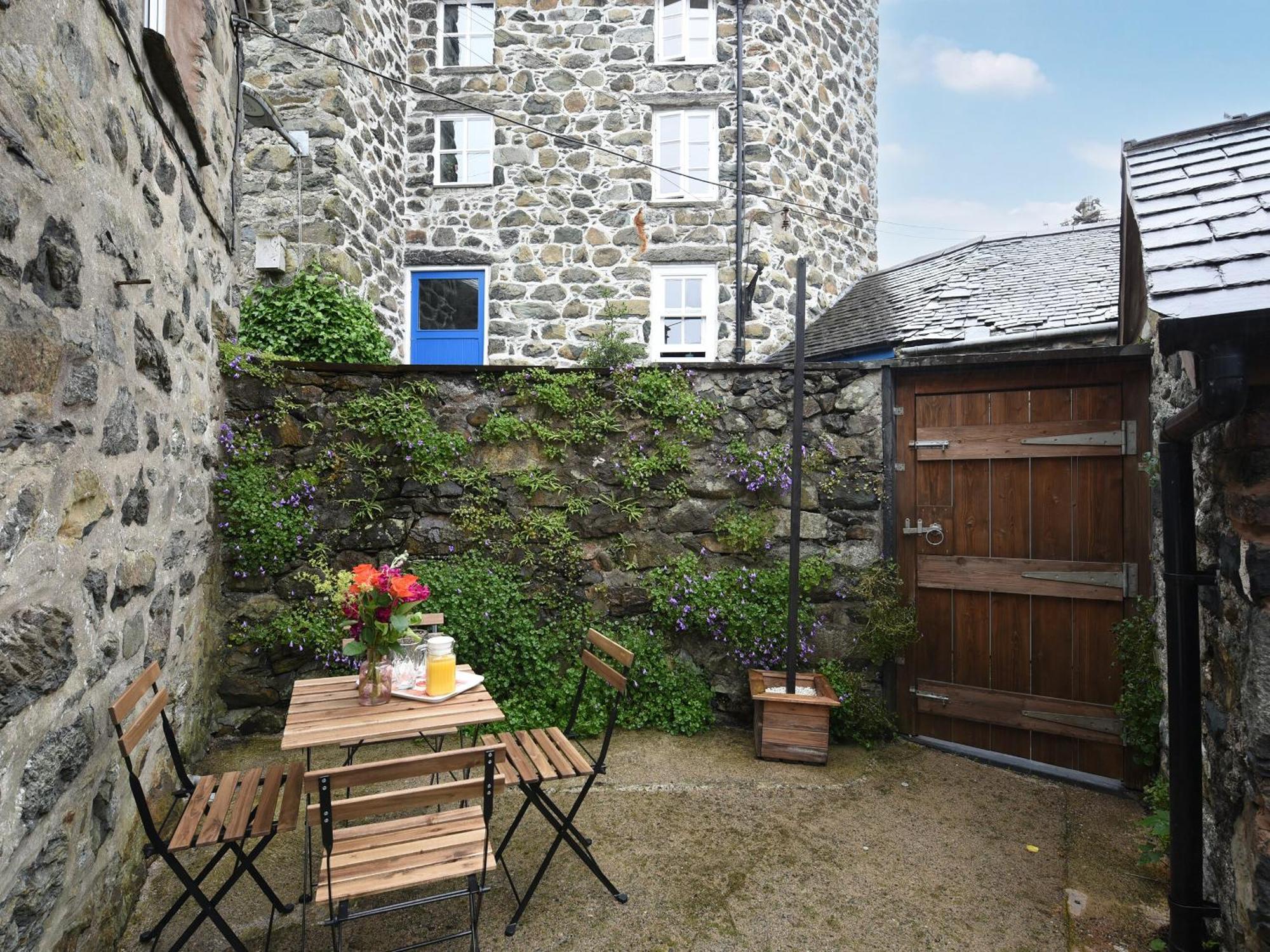 Llys Dedwydd Villa ดอลเกซเซย์ ภายนอก รูปภาพ
